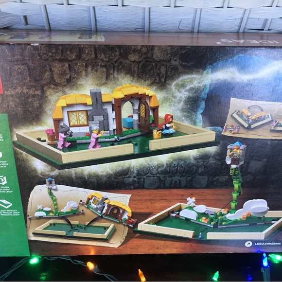 Lego Ideas Once Upon a Brick 21315 NISB  w/ Scuffs Dents Creases - Picture 9 of 16